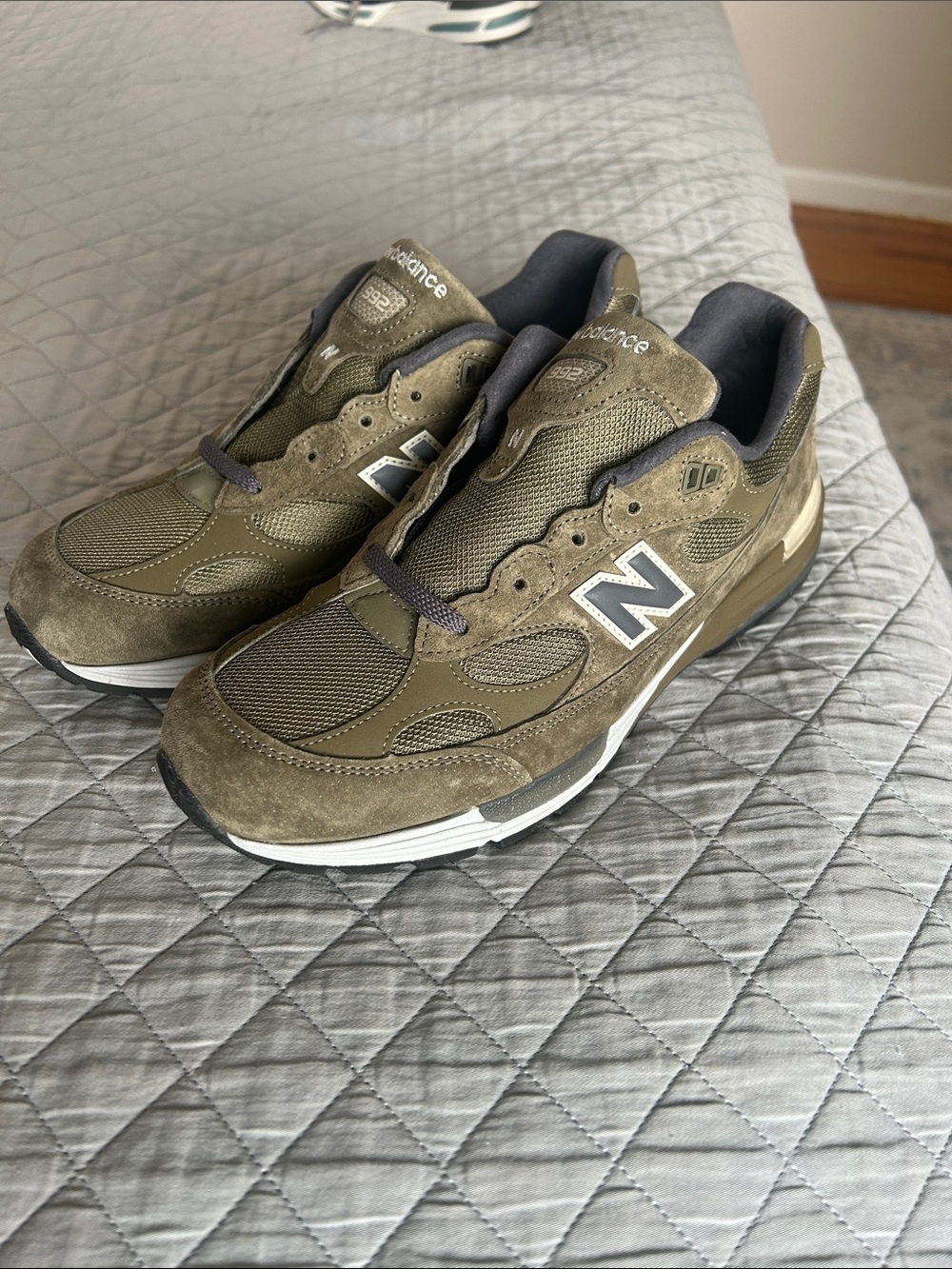 New Balance Dark Camo 992 10D